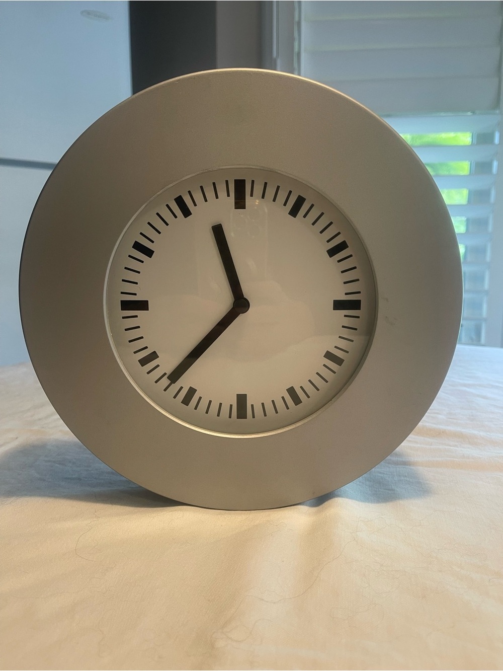 IKEA Modern Round Wall Clock in Silver 10" round